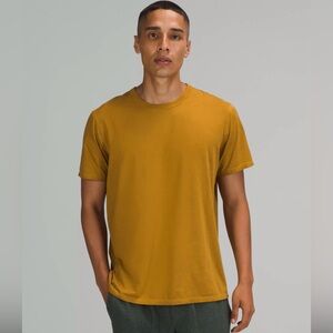 Lululemon Athletica The Fundamental T-Shirt in Breeze Dye Gold Spice Mens Sz XXL